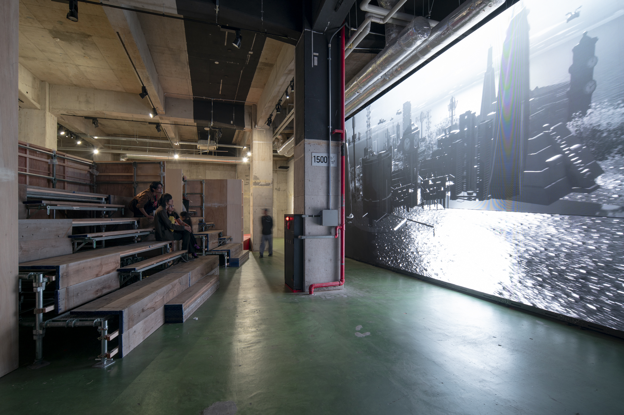 small_4-12_DSC0866_W